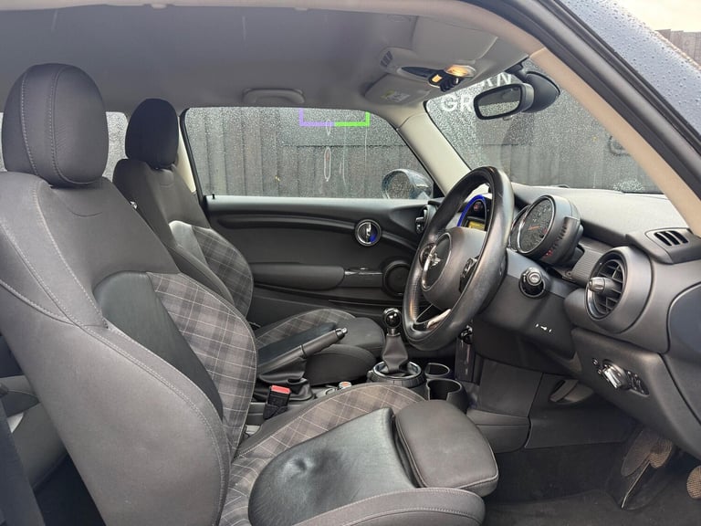 2015 MINI Hatch 1.5 Cooper Euro 6 (s/s) 3dr HATCHBACK Petrol Manual