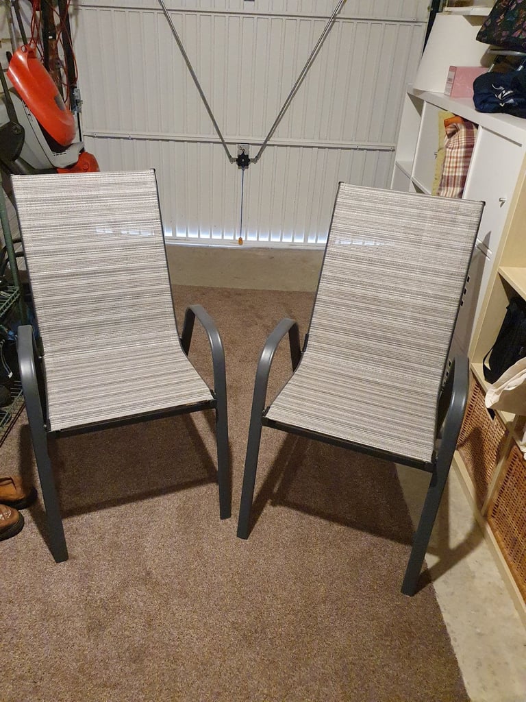 Set of 4 garden chairs