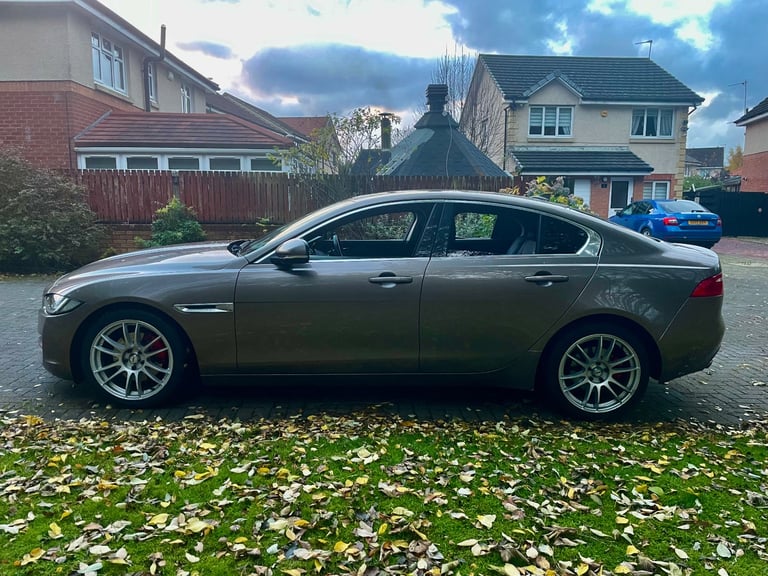 Jaguar xe 2016 Automatic full MOT 