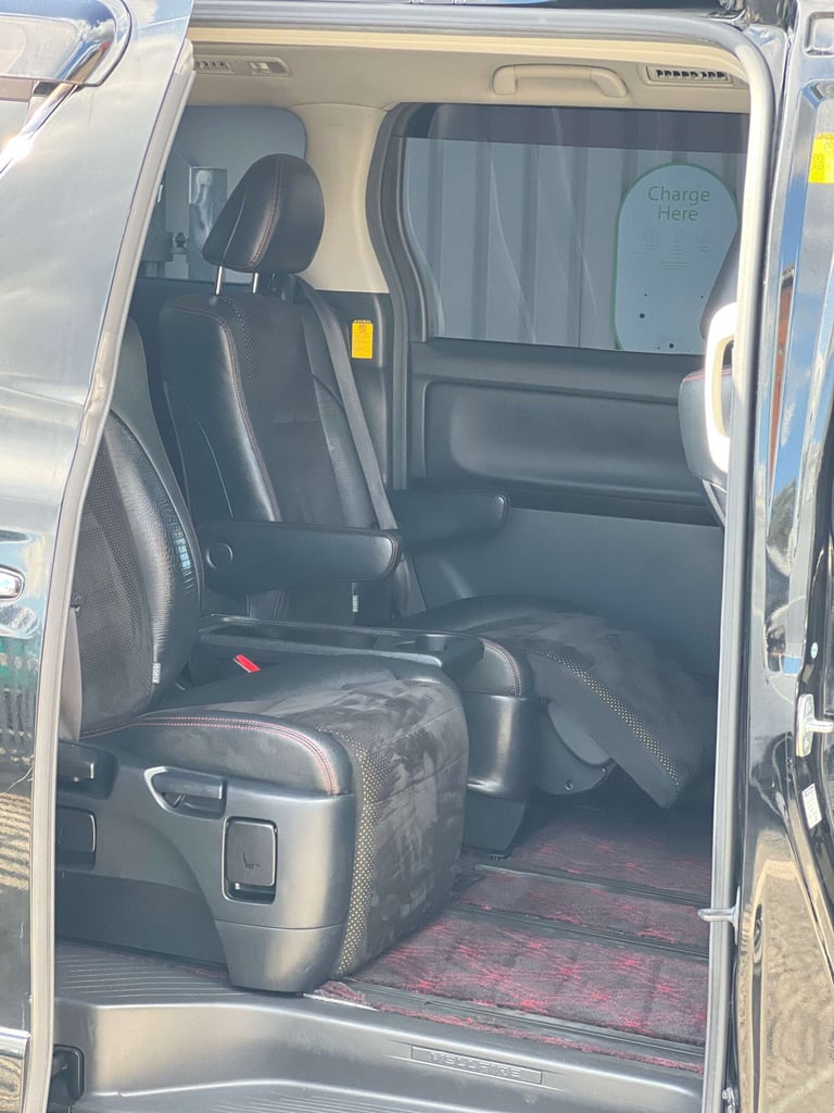 2014 Toyota Vellfire 2.4+GOLDEN EYES+GRADE 4B+FRESH IMPORT+ MPV Petrol Automatic