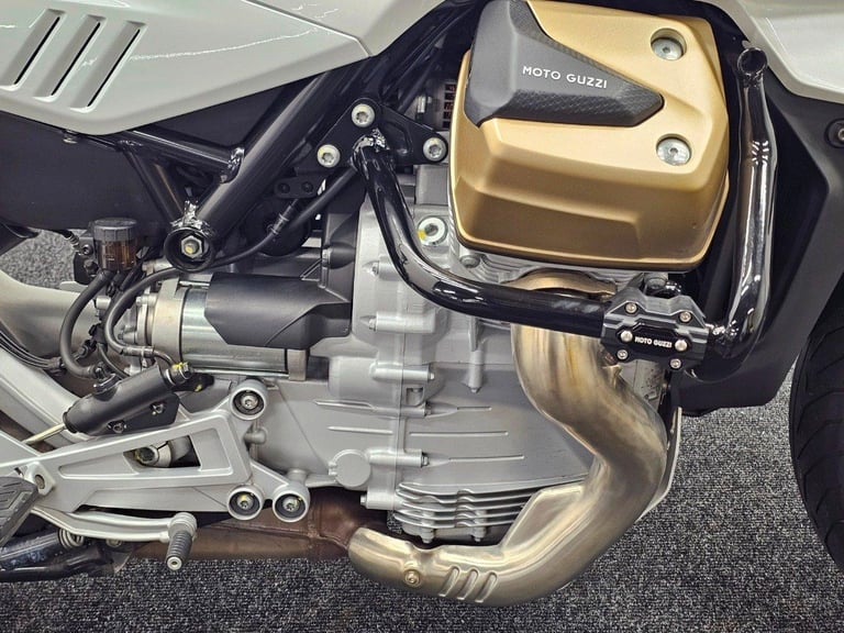 MOTO-GUZZI V100 MANDELLO - ONLY 6213 MILES - MOT UNTIL 2026
