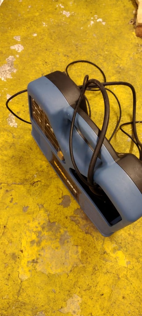 Portable air compressor 