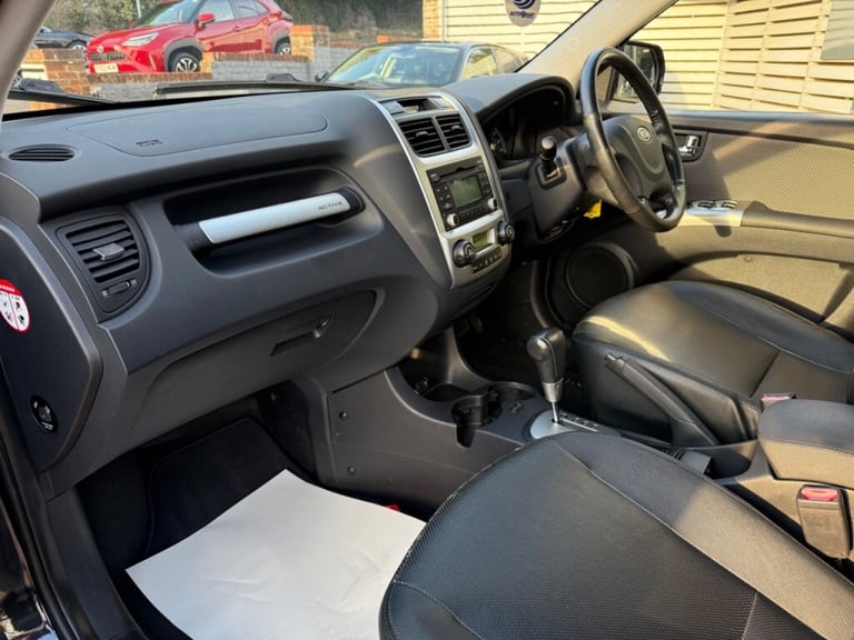  Kia Sportage 2.0 CRDi XS 5dr 2WD Auto - CLIMATE - CRUISE - 16" ALLOYS -