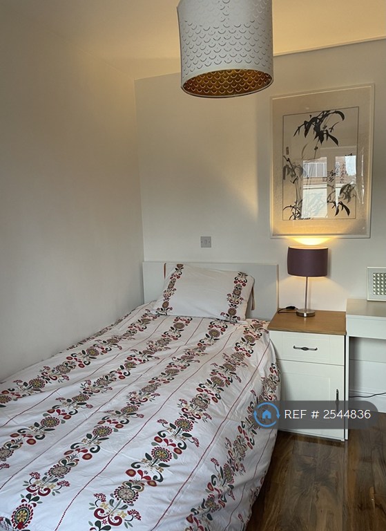 image for 1 bedroom in Juliette Mews, Romford, RM1 (#2544836)