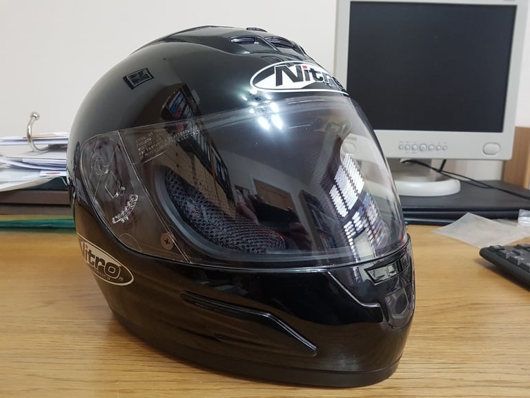 New Nitro N500-V XS Motorcycle Crash Helmet - Never Worn