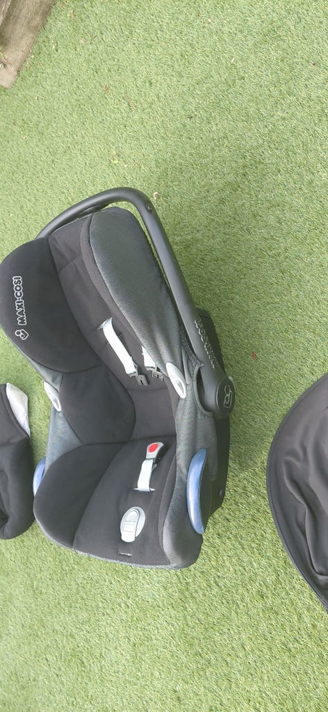 Maxi Cosi childs seat