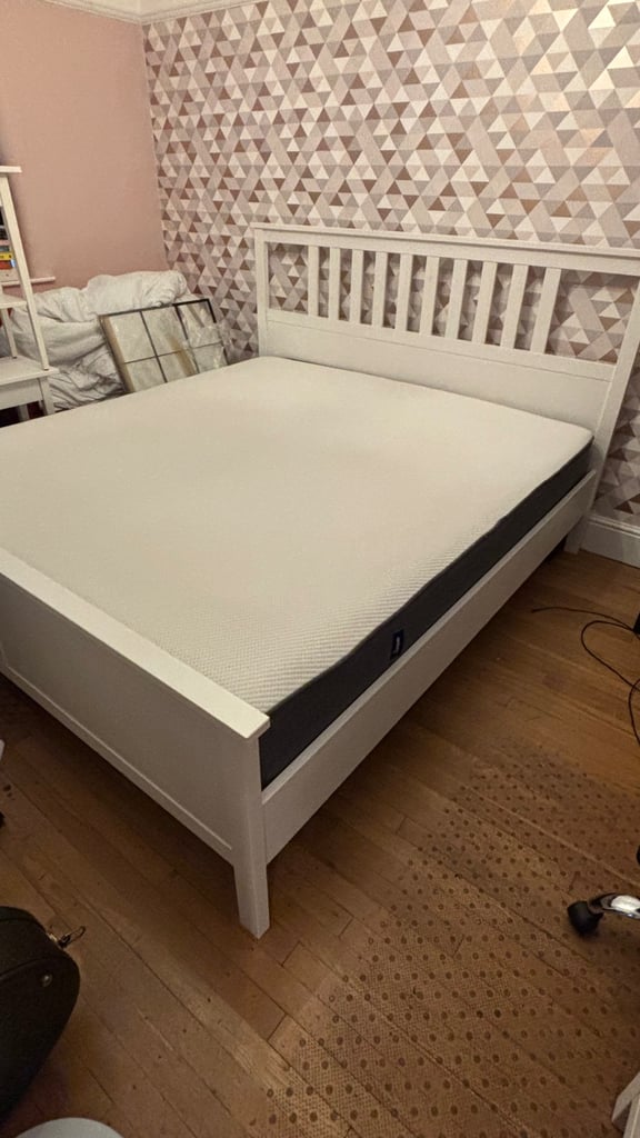 Super king mattress and bed frame