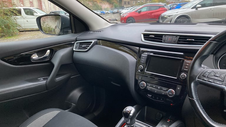 2019 Nissan Qashqai 1.3 DiG-T Acenta Premium 5dr Petrol Hatchback Hatchback Petrol Manual