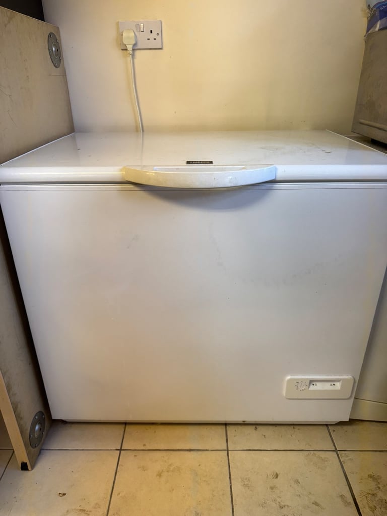 image for Zanussi Chest Freezer 