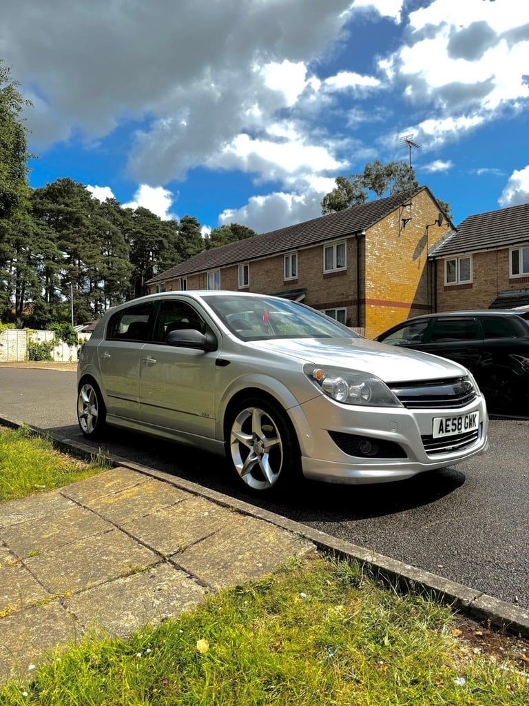 VAUXHALL ASTRA 1.8 i 16v SRi 2008