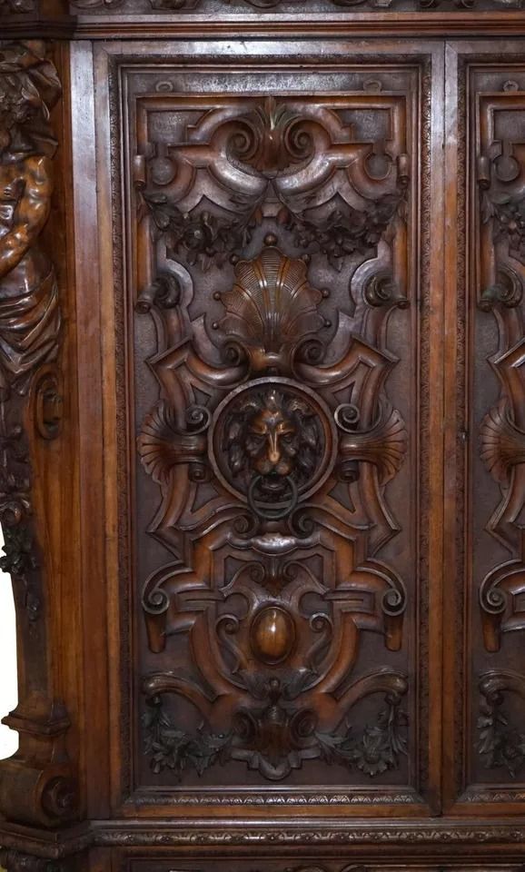 Rare Moses Michelangelo Guggenheim & Pauly Cie Et Venice Antique Carved Armoire
