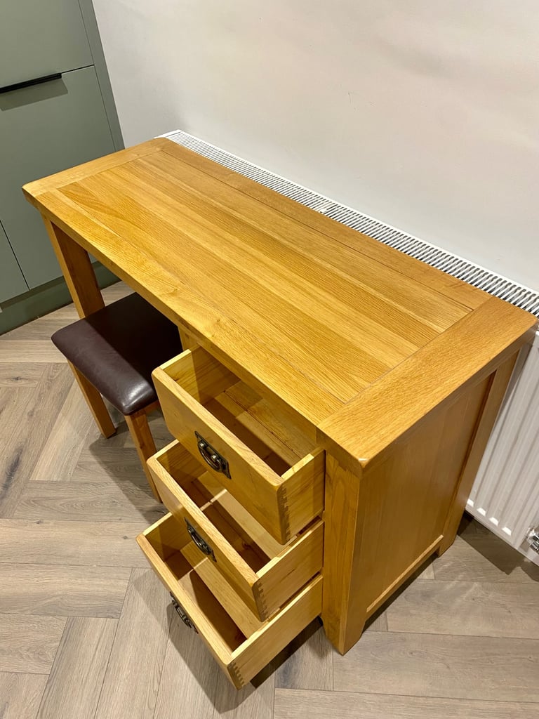 Oak Dressing Table