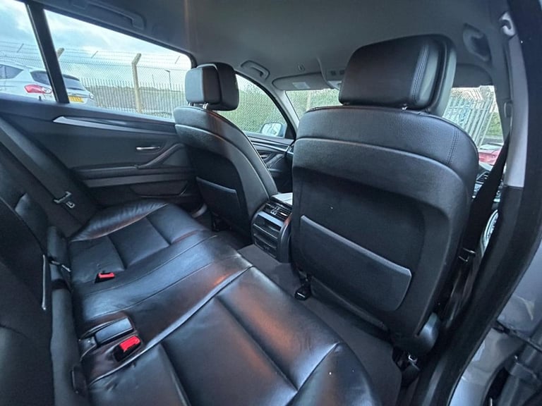 2011 60 BMW 5 SERIES 3.0 523I SE TOURING 5DR PETROL STEPTRONIC EURO 5 (204 PS)