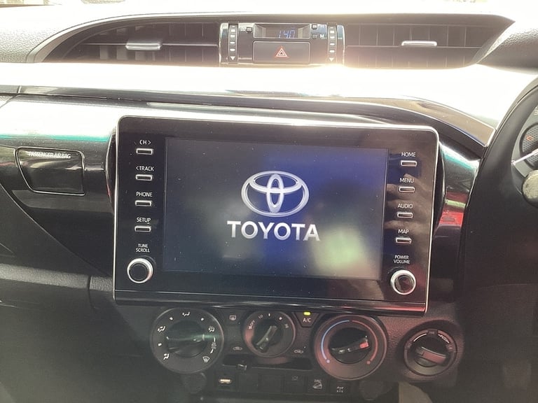 2022 Toyota Hilux D-4D Icon 4X4 D/C A/C Euro 6 Pickup Diesel Manual