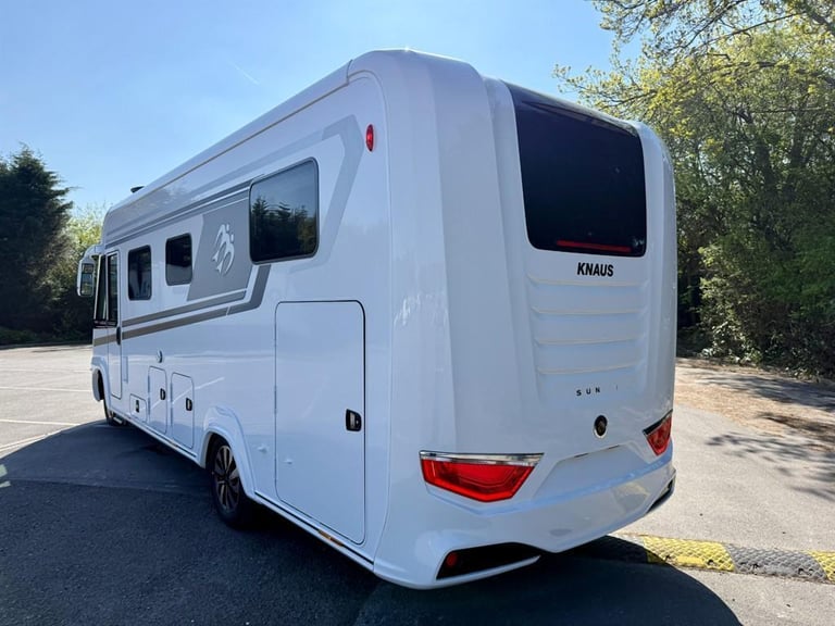 Knaus Sun I 700 LEG 6 Berth 4 Belts Luxury A Class Motorhome