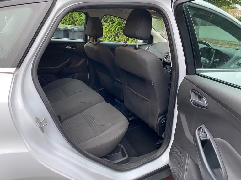 Ford, FOCUS, Hatchback, 2016, Manual, 999 (cc), 5 doors