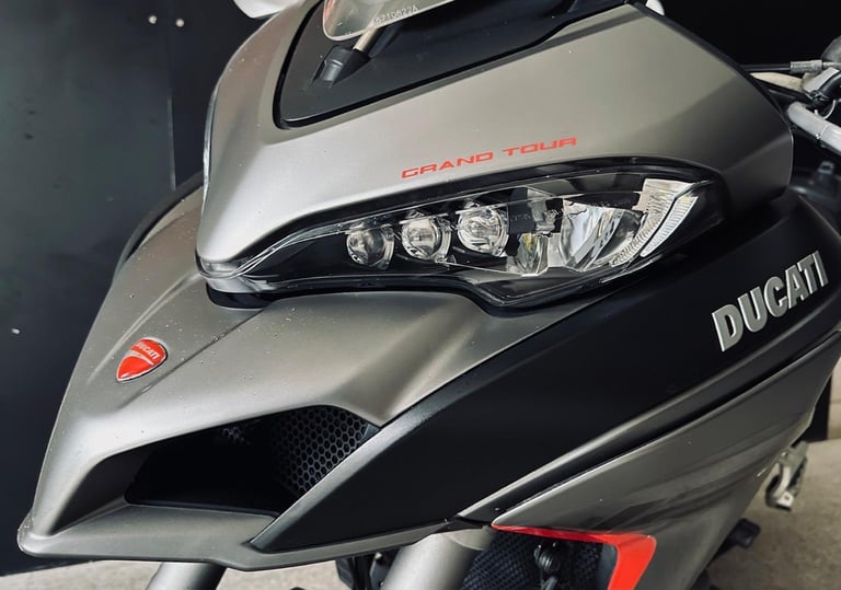 STUNNING 2020/20 DUCATI MULTISTRADA 1260 S GRAND TOUR MOTORCYCLE 