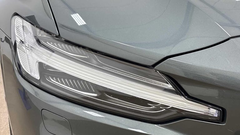 2025 Volvo V60 2.0 T8 [455] PHEV Ultra Dark 5dr AWD Auto ESTATE PETROL/ELECTRIC Automatic