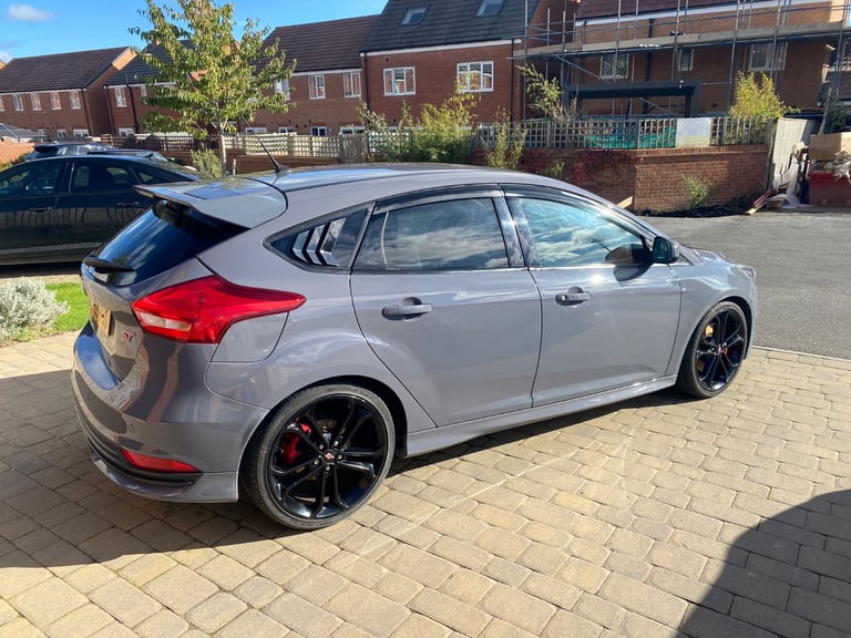 Ford, Focus st-3 2ltr petrol hatchback 2015, 5 door…. not vw 