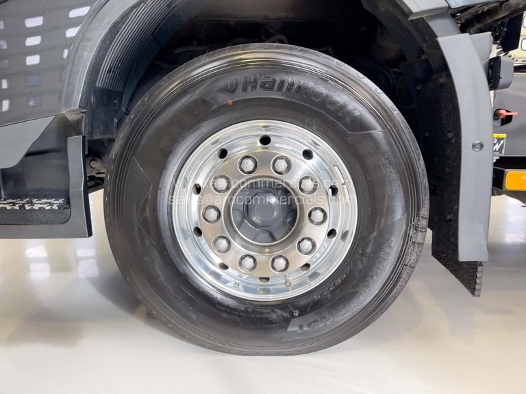 Volvo FH750 6x4 120t 3.2wb hub reduction double drive,i shift engine brake