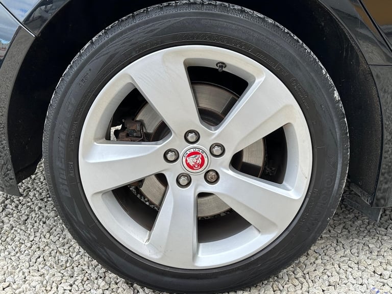 2015 Jaguar XF 2.0d Portfolio Auto Euro 6 (s/s) 4dr SALOON Diesel Automatic