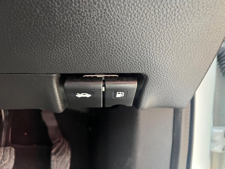 2017 Nissan Qashqai 1.2 DIG-T Acenta XTRON Euro 6 (s/s) 5dr HATCHBACK Petrol Automatic