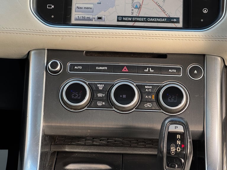 2016 Land Rover Range Rover Sport 3.0 SD V6 HSE Dynamic Auto 4WD Euro 6 (s/s) 5dr ESTATE Diesel A...