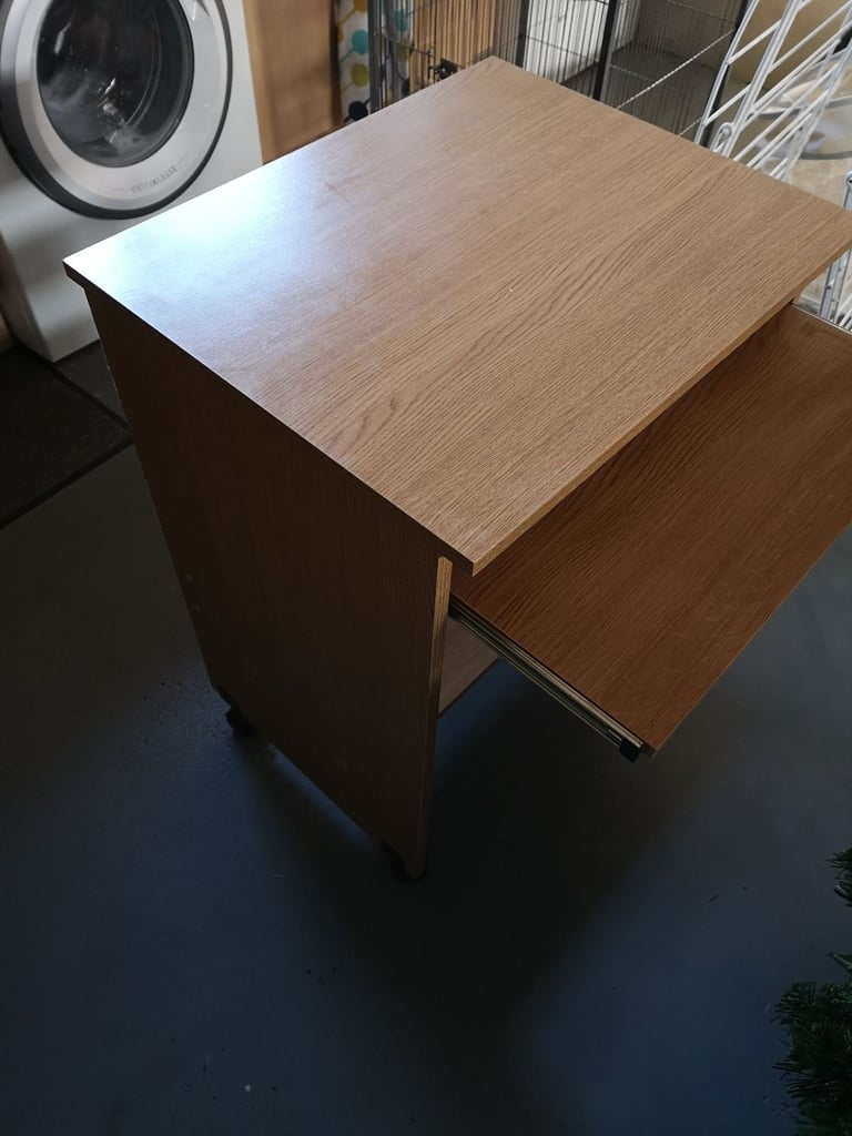 Pine computer desk