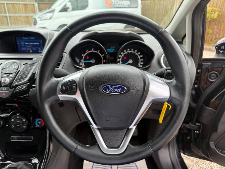2017 Ford Fiesta 1.0T EcoBoost Zetec Euro 6 (s/s) 5dr HATCHBACK Petrol Manual