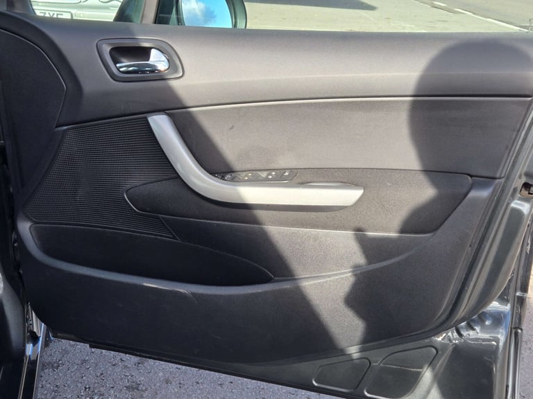 2012 Peugeot 308 1.6 308 Active HDi 5dr Hatchback Diesel Manual