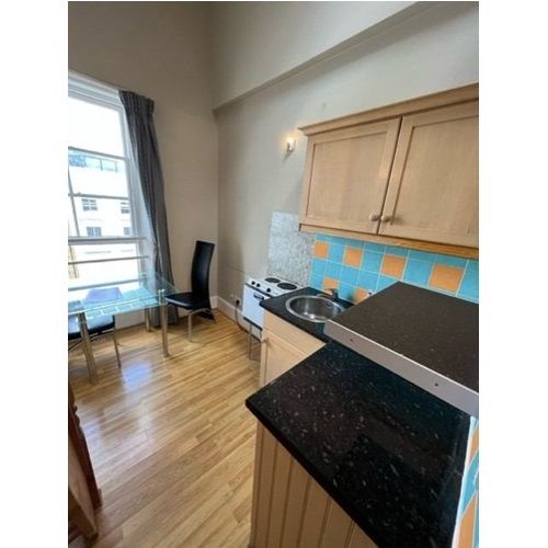 Double Mezzanine Studio in St Stephen's Gardens, Notting Hill/Bayswater, W2 5QU ** All Bills Inc**