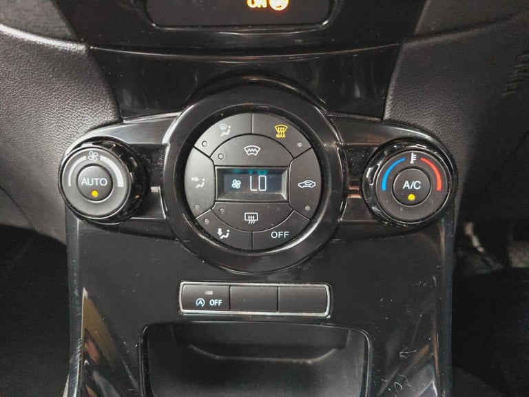 2013 Ford Fiesta 1.0T EcoBoost Titanium Euro 5 (s/s) 5dr Hatchback Petrol Manual