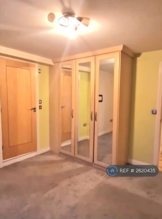 3 bedroom flat in Cornwall Avenue, Buckshaw Village, Chorley, PR7 (3 bed) (#2620435)