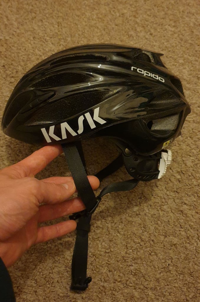 image for Kask rapido cycling cycle road helmet Medium m Size 52-58 cm Italy very light lightweight  black