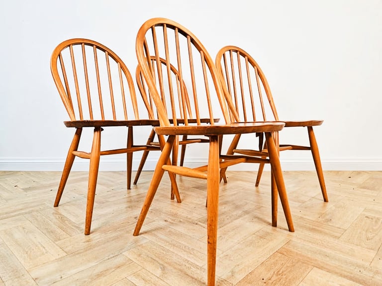 Ercol Windsor Vintage Mid Century Solid Elm Danish Design Drop Leaf Table and Chair Set