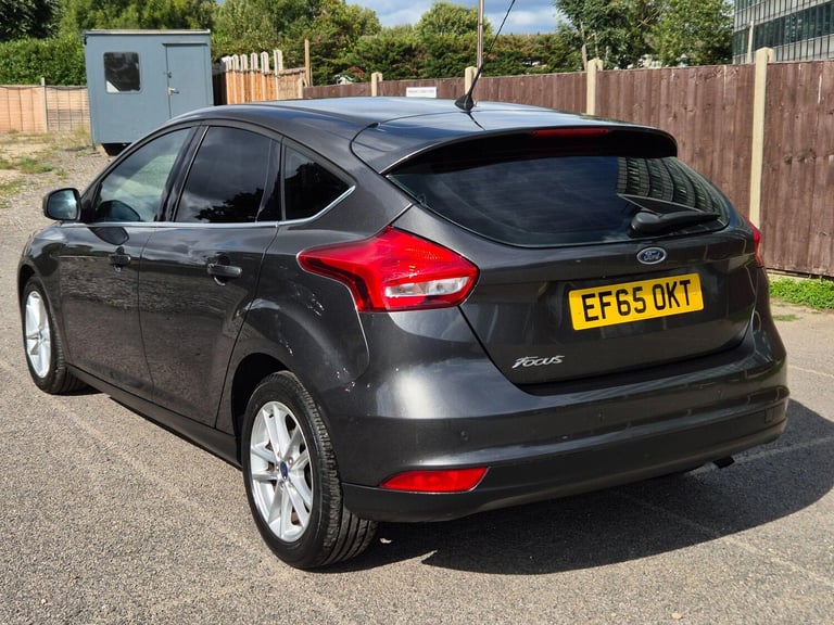 2015 Ford Focus 1.6 Zetec Powershift Euro 6 5dr HATCHBACK Petrol Automatic