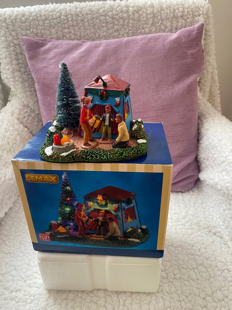 TWO LEMAX VILLAGE MODELS