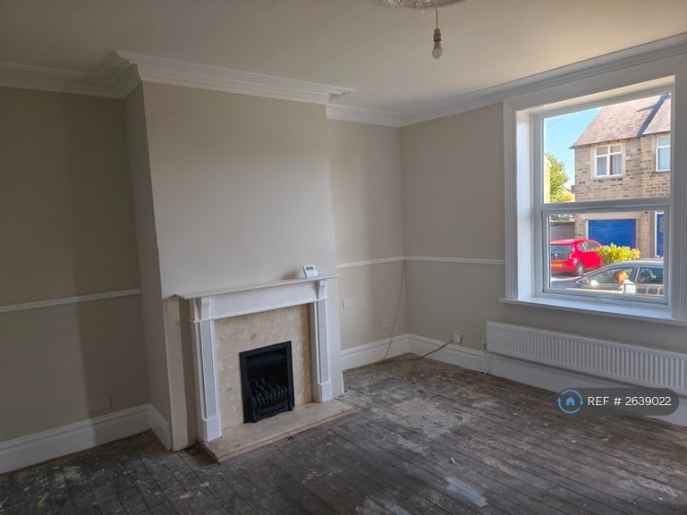 2 bedroom house in Stanley Road, Huddersfield, HD3 (2 bed) (#2639022)