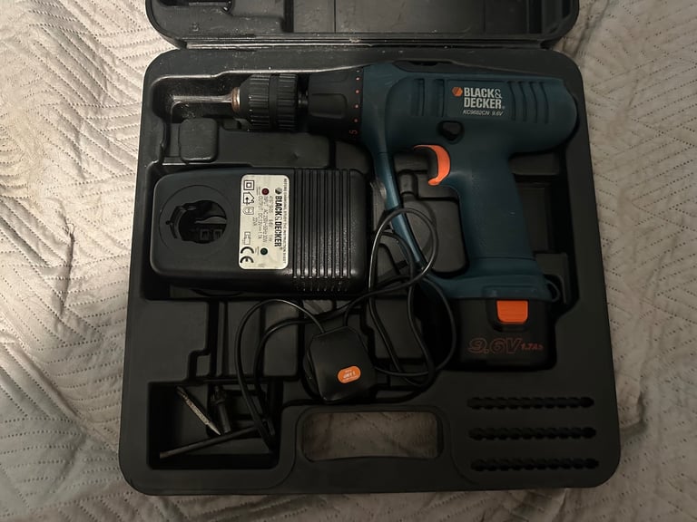 Black & Decker KC9682CN Cordless Drill Driver 9.6-V with Battery & Charger 