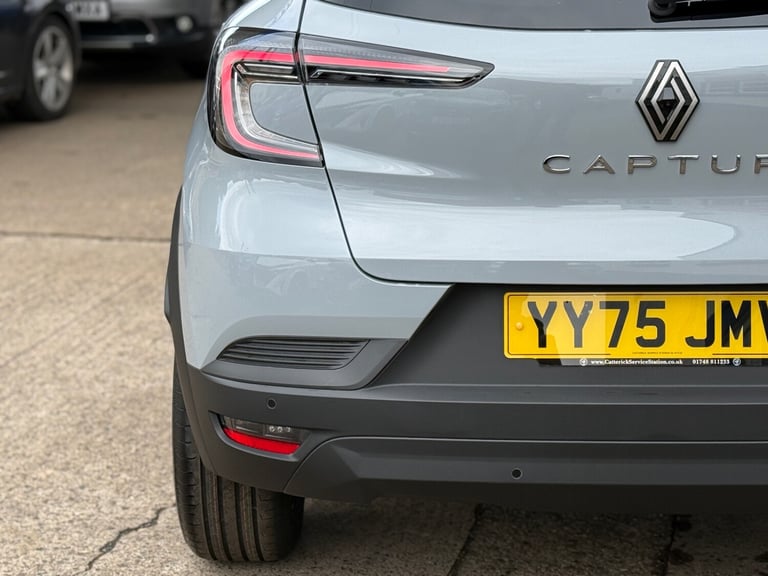 2025 Renault Captur 1.0 TCE 90 Evolution 5dr, UNDER 10 MILES, SEPTEMBER 2028 RENAULT WARRANTY,  H...