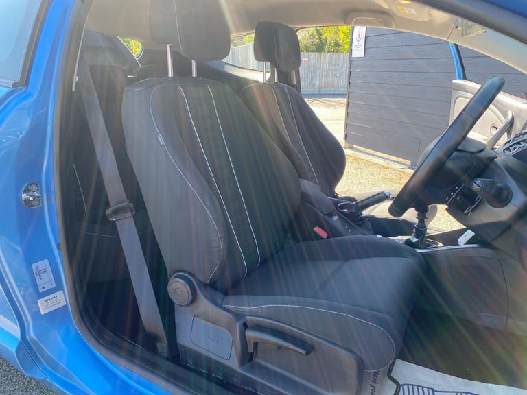 2014 Renault Megane 1.6 VVT Dynamique TomTom 3dr COUPE Petrol Manual