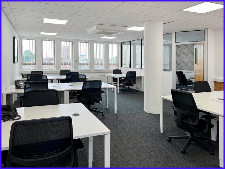 Winchester - SO23 8BB, Open plan office space for 15 people in Regus Winchester, Crown Walk