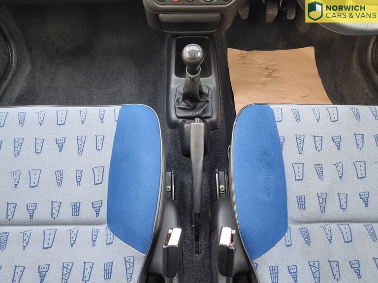 PEUGEOT 106 1.1 Independence Limited Edition 2002