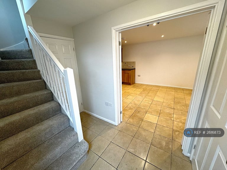 2 bedroom house in Howard Street, Oxford, OX4 (2 bed) (#2616873)