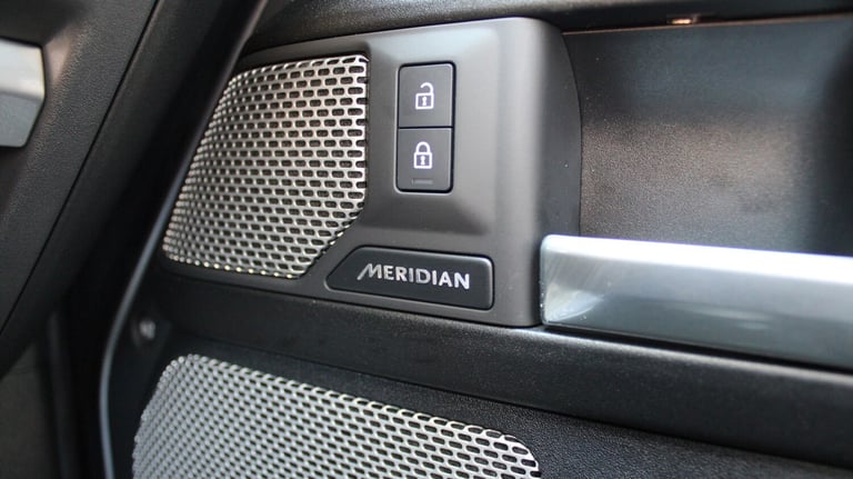 2025 Land Rover Defender Diesel Estate 3.0 D300 Outbound 130 5dr Auto SUV Diesel Automatic