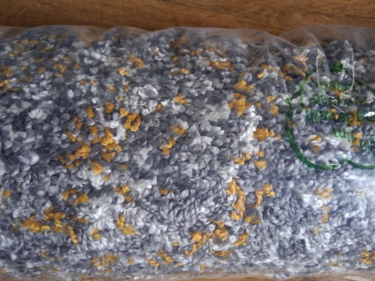 image for Contemporary Rug grey/ ochre brand new sealed