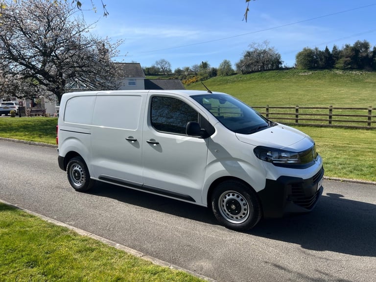 VAUXHALL VIVARO 1.5 TURBO D 120PS PRIME L1 SWB VAN 74 REG ONLY 41 MILES