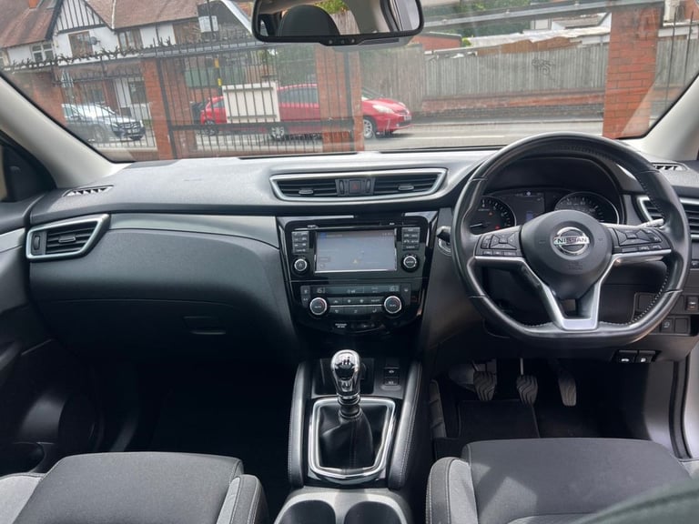 2019 Nissan Qashqai 1.3 DiG-T N-Connecta 5dr HATCHBACK PETROL Manual