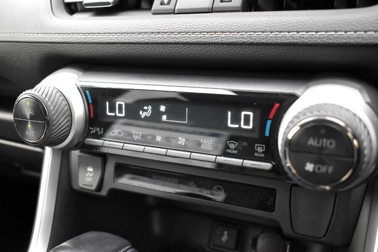 2022 Toyota RAV4 2.5 Vvt Hybrid Gpf Design Suv 5dr Petrol CVT Euro 6 (s/s) (218 Ps) ESTATE Petrol...