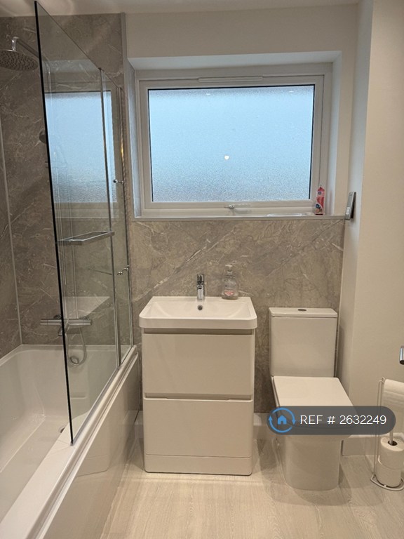 3 bedroom house in Larchgrove Walk, Weston-Super-Mare, BS22 (3 bed) (#2632249)